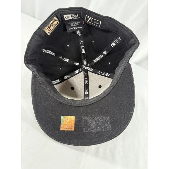 New Era 59FIFTY Miami Heat Fitted Hat Size 7 1/2 Black NBA Cap New - Picture 2 of 3
